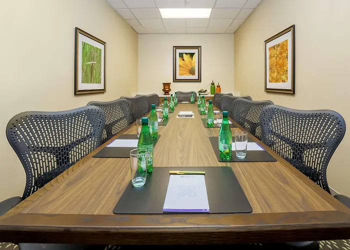 Hilton Garden Inn Bakersfield